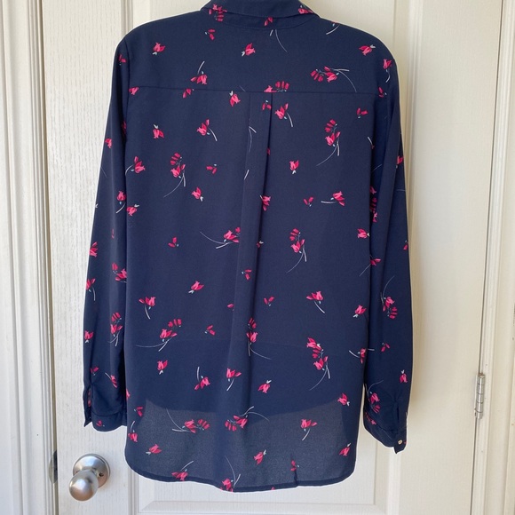 DYNAMITE 🌟 navy blue blouse - Picture 2 of 11